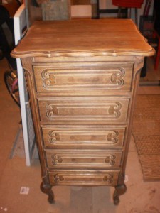 Chiffonnier avant