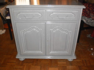 buffet-patine-gris-face
