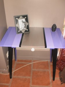 Table purple