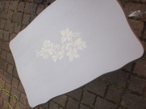 table-porte-revue-plateau-copie-1