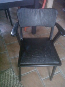 fauteuil-vintage-croco-1