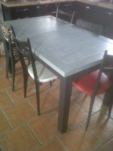 table-et-chaises-vintage-1