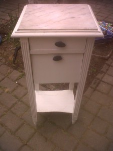 meuble-d-appoint-marbre-avant