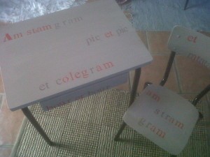 Bureau d'écolier maternelle