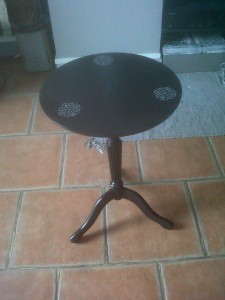 gueridon-d-appoint-noir-2
