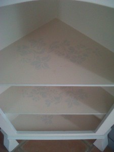 meuble-d-angle-rose-et-gris-2