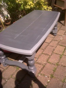 table-basse-patinee-grise-4