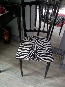 chaise-napoleon-zebre-1